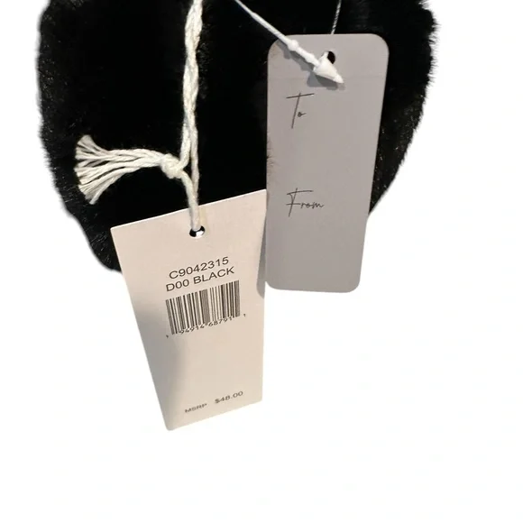 Faux Fur Earmuff & 23.5 oz Glam Reusable
Cop Gift Set NWT MSRP$48 - Picture 6 of 6